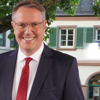 Ministerpräsident Alexander Schweitzer (SPD) im SWR Aktuell Sommerinterview