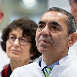 Die beiden Mitgründer Özlem Türeci und Ugur Sahin haben angekündigt, BioNTech zu verlassen und ein neues Projekt anzugehen (Archivbild)