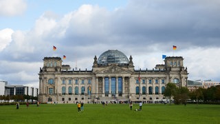 Das Reichstagsgebäude in Berlin: Welche Auswirkungen hat die Wahl in RLP auf die Bundespolitik?