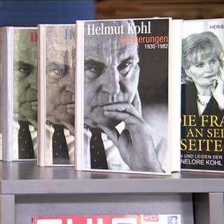 Der Langzeit-Rechtsstreit um die umstrittenen Memoiren von Altkanzler Kohl ist in eine neue Runde gegangen.