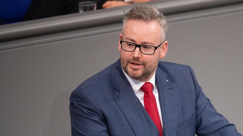 Er gilt als einflussreiches Mitglied in der AfD im Bund. Jetzt will Sebastian Münzenmaier Chef der rheinland-pfälzischen Landespartei werden.