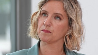 Katrin Eder (Grüne) im SWR Aktuell Sommerinterview im PopUpstudio in Kaiserslautern