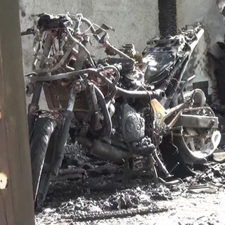 Ein verbranntes Motorrad