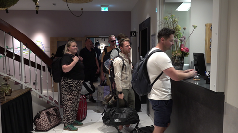 Inzwischen kommen wieder mehr Gäste ins Hotel Krupp nach Bad Neuenahr. Dennoch sind die Folgen der Flutkatastrophe noch zu spüren.