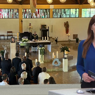 Nachrichtensprecherin Christina Dietrich