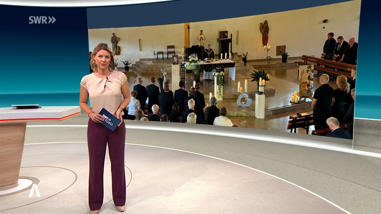 Nachrichtensprecherin Sandra Hochhuth