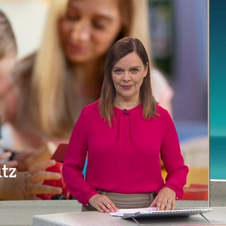 Nachrichtensprecherin Anke Neuzerling