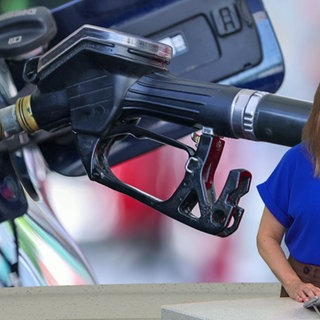 Nachrichtensprecherin Anke Neuzerling
