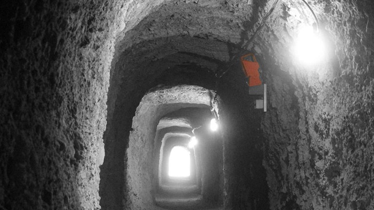 Abkühlung in RLP an heißen Tagen: In der Grube Maria in Imsbach im Donnerbergkreis herrschen immer kühle 12 Grad.