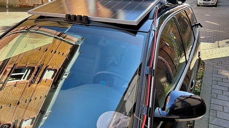 Die Polizei in Kaiserslautern hat ein Auto mit mehreren Anbauten entdeckt, die nicht erlaubt sind.