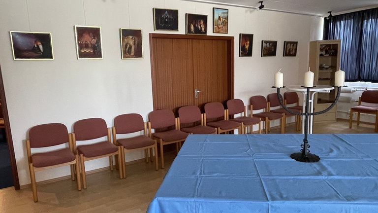 Die Freimaurerloge in Pirmasens öffnet sich.