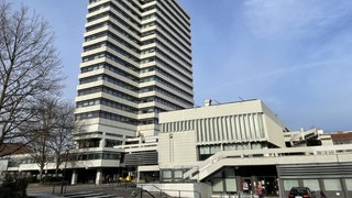 Das Rathaus in Kaiserslautern. Hier am Vorplatz wird der Konsum von Cannabis verboten.