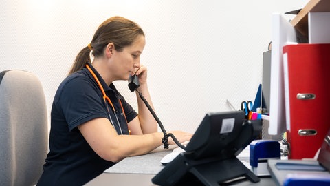 Medizinische Fachangestellte bei der Arbeit