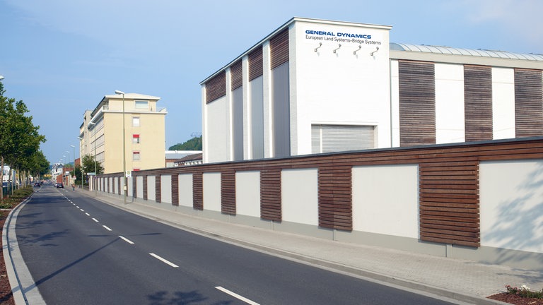 In Kaiserslautern baut General Dynamics militärische Brückensysteme