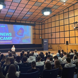 Das SWR Newscamp für Schüler ab Klasse 10 im SWR Studio Kaiserslautern.