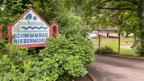 Das Freibad Biebermühle in der Verbandsgemeinde Rodalben. Das Schwimmbad ist in die Jahre gekommen und müsste dringend saniert werden. 