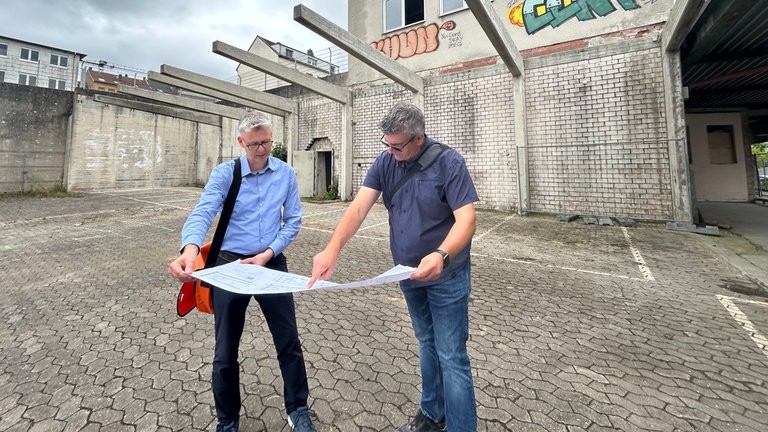 Der Umbau des denkmalgeschützten Gebäudes hat die beiden Architekten und Projektplaner vor so manche Herausforderung gestellt. 