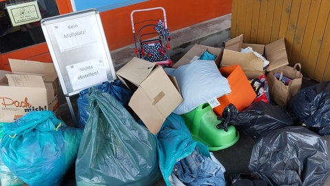 Second Hand-Läden im Westen der Pfalz im Kampf gegen Müll. 