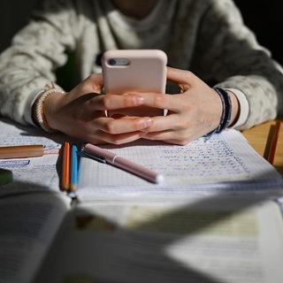 In Zweibrücken sollen handyfreie Klassen eingeführt werden