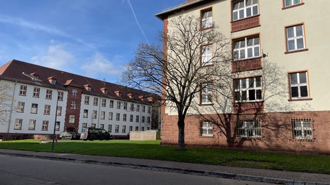 Die Kasernengebäude auf dem Bundeswehrgelände in Zweibrücken Niederauerbach werden zum Teil abgerissen und neu gebaut werden. 