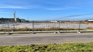 Ein leeres Industriegelände in Kaiserslautern - hier soll die Batteriezellenfabrik entstehen.