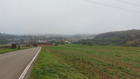 Nebel über Otterberg im Herbst