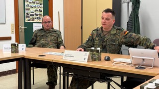 Die Bundeswehr informierte in der Kaserne in Zweibrücken über die Maßnahmen, nachdem Vorwürfe von Drogenkonsum, sexueller Belästigung und und Rechtsextremismus laut wurden. 