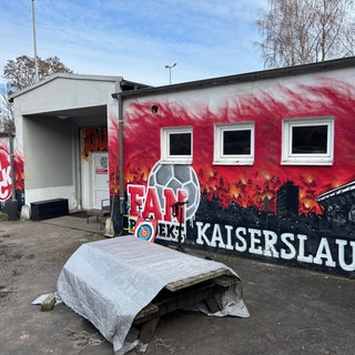 Die Kartoffelhalle des AWO-Fanprojekts Kaiserslautern ist eine Art Jugendtreff für junge FCK-Fans. Willkommen sind aber alle.