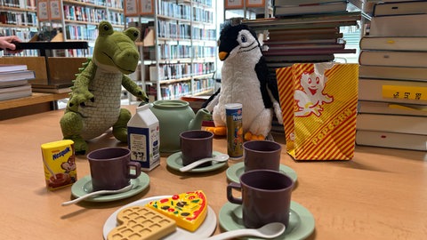 Wenn Kuscheltiere lesen lernen: Süße Übernachtungsparty in der Stadtbücherei Pirmasens