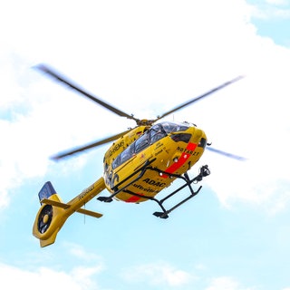 Der Rettungshubschrauber "Christoph 77“ wurde laut Polizei von einem Laser geblendet.