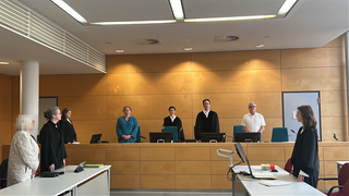 Frau veruntreut 800.000 Euro von Arbeitgeber - Urteil am Landgericht Kaiserslautern