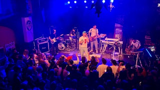 Konzert in intimer Atmosphäre: Deutschpop-Star Mark Forster im Irish House in Kaiserslautern.