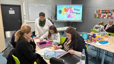Anerkennung für eine Lehrerin aus dem Ahrtal: Carina Steffes hat eine der Auszeichnungen des Deutschen Lehrkräftepreises erhalten. Steffes unterrichtet an der Berufsbildenden Schule in Bad Neuenahr-Ahrweiler.