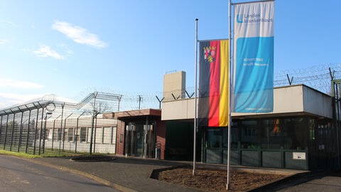 Die Klinik Nette-Gut bei Andernach ist die größte forensische Psychiatrie des Landes. 