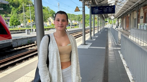 Marie Ostrovsky kommt in den nächsten zwei Wochen nicht rechtzeitig in die Berufsschule nach Koblenz.