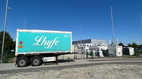 Lkw-Trailer mit grünem Wasserstoff beim SmartQuart-Projekt in Kaisersesch