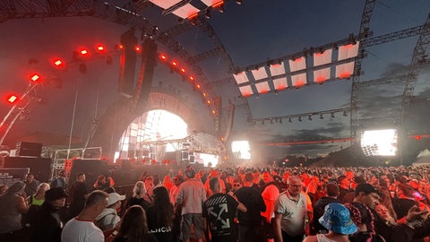 Abendstimmung bei NATURE ONE - Mainstage mit Felix Jaehn