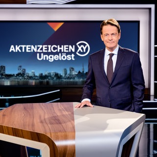 Moderator Rudi Cerne stellt bei "Aktenzeichen XY" den Mordfall Amy Lopez aus Koblenz vor.