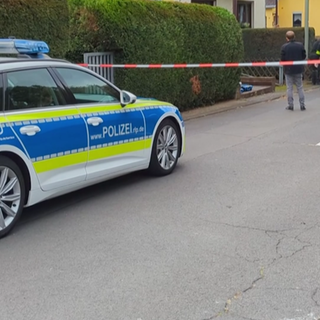 Nach einer Fahndung wurde ein Tatverdächtiger in Betzdorf festgenommen. Der Mann soll Verwandte schwer verletzt haben