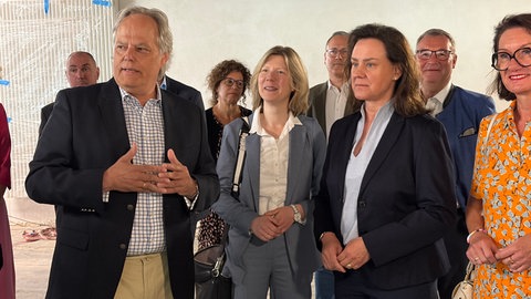 Bildungsministerin Eiling-Hütig besucht Schulen in Sinzig