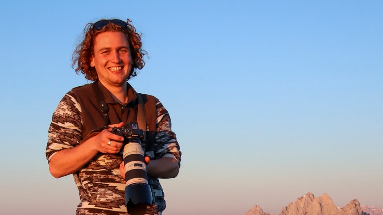 Der Koblenzer Student Gunnar Hartmann blickt in die Kamera: Er hat einen Fotowettbewerb der wissenschaftlichen Fachzeitschrift Nature gewonnen. 
