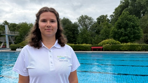 Shalin Schmidt im Freibad von Plaidt, im "Pellenzbad"
