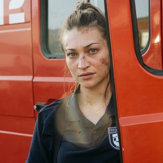 Im Ahrtal haben die Dreharbeiten zu der fiktionalen Serie "Im Tal" mit der Darstellerin Antonia Moretti begonnen.