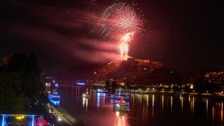 Brandgefahr bei Rhein in Flammen: Grüne wollen Feuerwerk verhindern. 