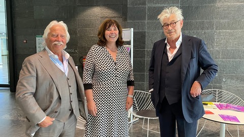 Investor Hans-Peter Unmüßig, OB Jutta Steinruck und Architekt Max Dudler vor dem Bauausschuss in Ludwigshafen