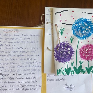 Der Verein SeHT aus Ludwigshafen will mit Briefen ein Zeichen die Einsamkeit im Alter setzen