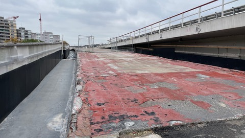 Die weiße Hochstraße in Ludwigshafen wird modernisiert