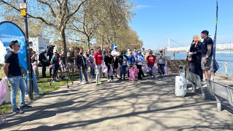 RhineCleanUp in Mannheim und Ludwigshafen