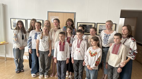 Kinder des Sommercamps "Auszeit vom Krieg" aus der Ukraine in Ludwigshafen.