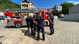 Feuerwehrmänner der Ukraine werden eingearbeitet
